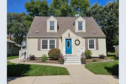 203 3rd Avenue E, Lamberton, MN 56152 - Photo 1