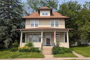 611 5th Ave SW, Rochester, MN 55902 - Photo 1