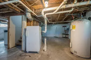 227 S Elm St, Fairmont, MN 56031 - Photo 23