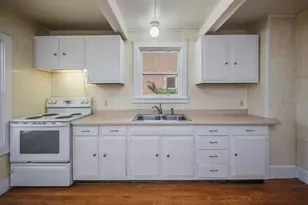 227 S Elm St, Fairmont, MN 56031 - Photo 3