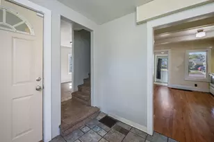 227 S Elm St, Fairmont, MN 56031 - Photo 9