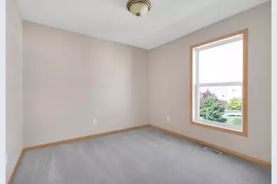 5105 Fairpoint Drive N, Hugo, MN 55038 - Photo 13