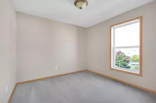 5105 Fairpoint Dr N, Hugo, MN 55038 - Photo 13