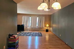 402 E 2nd St N, Truman, MN 56088 - Photo 5