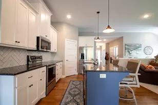 4555 Zircon Ln N, Plymouth, MN 55446 - Photo 11