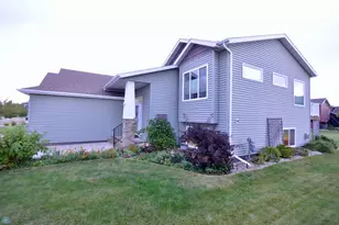 2002 S 35 Street Circle S, Moorhead, MN 56560 - Photo 41
