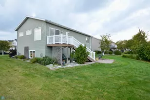 2002 S 35 Street Circle S, Moorhead, MN 56560 - Photo 33