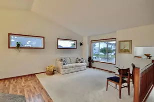 2002 S 35 Street Circle S, Moorhead, MN 56560 - Photo 7