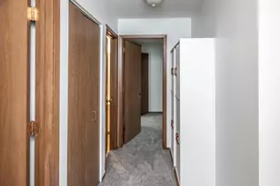 1381 Berry Ridge Rd, Eagan, MN 55123 - Photo 11