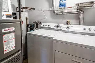 1381 Berry Ridge Rd, Eagan, MN 55123 - Photo 17