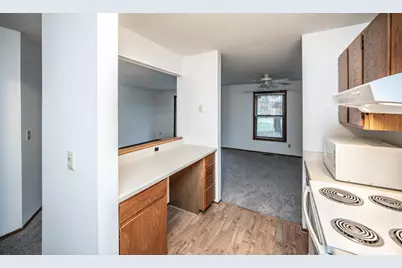 1381 Berry Ridge Road #403, Eagan, MN 55123 - Photo 9