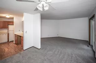 1381 Berry Ridge Rd, Eagan, MN 55123 - Photo 5