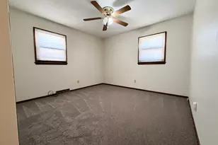 309 Lawrence St, Marshall, MN 56258 - Photo 17