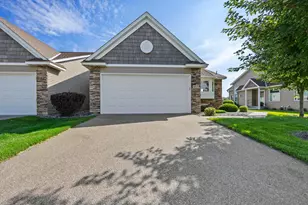 8823 Fraizer Street NE, Circle Pines, MN 55014 - Photo 9