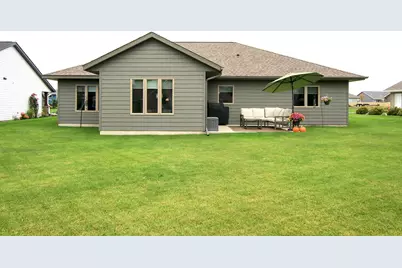 173 Denver Avenue SE, Hutchinson, MN 55350 - Photo 27