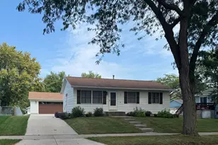 709 19th St SE, Rochester, MN 55904 - Photo 1