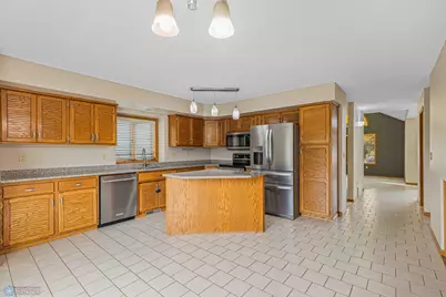 2801 26th Avenue S, Fargo,  58103 - Photo 9