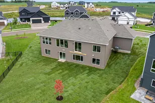 19791 Henning Ave, Lakeville, MN 55044 - Photo 31