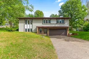 324 N Wasson Ln, River Falls, WI 54022 - Photo 1