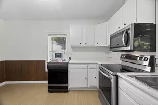 1323 4th St E, Saint Paul, MN 55106 - Photo 11