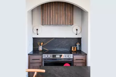 3606 Decorah Way S, Fargo, ND 58104 - Photo 11