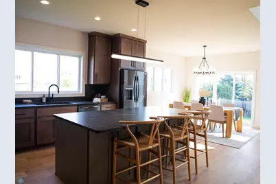 3606 Decorah Way S, Fargo, ND 58104 - Photo 5