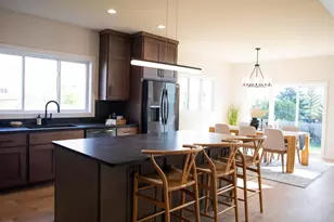 3606 Decorah Way S, Fargo, ND 58104 - Photo 5