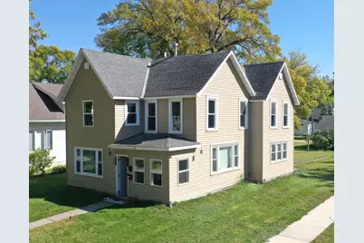 200 E 1st Street, Morris, MN 56267 - Photo 1