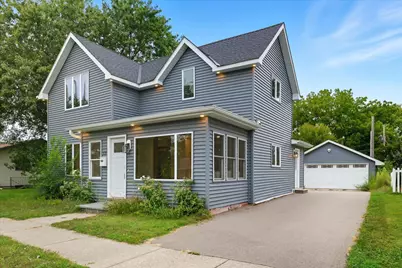 519 5th Avenue W, Shakopee, MN 55379 - Photo 1