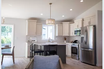 3612 Decorah Way S, Fargo, ND 58104 - Photo 31