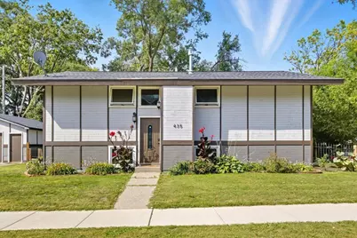 435 Greenwood Avenue, Saint Paul, MN 55107 - Photo 1