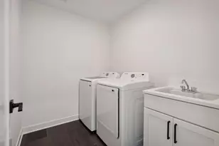 2415 Laurie Ct W, Roseville, MN 55113 - Photo 39