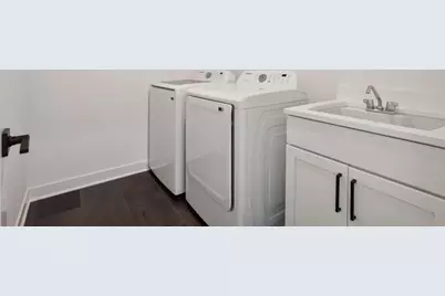 2415 Laurie Court W, Roseville, MN 55113 - Photo 37