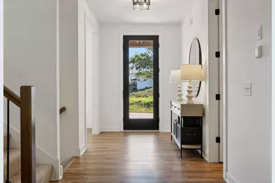 2415 Laurie Court W, Roseville, MN 55113 - Photo 11