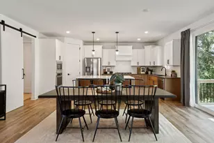 2415 Laurie Ct W, Roseville, MN 55113 - Photo 11