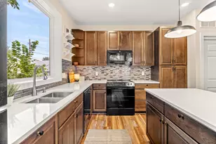 547 Blair Ave, Saint Paul, MN 55103 - Photo 7