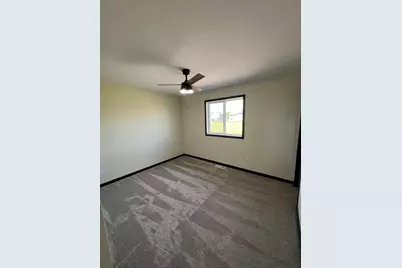 311 11th Street SE, Freeport, MN 56331 - Photo 11