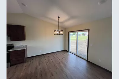 311 11th Street SE, Freeport, MN 56331 - Photo 7