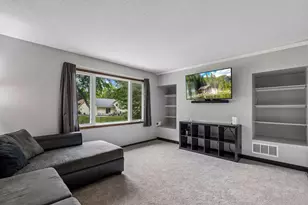 10650 105th Ave N, Maple Grove, MN 55369 - Photo 9