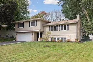 1873 Bielenberg Dr, Woodbury, MN 55125 - Photo 1