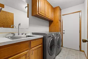 1845 77th St W, Inver Grove Heights, MN 55077 - Photo 11