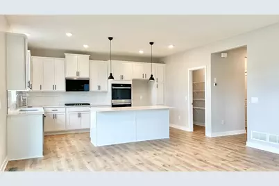 3164 Sunflower Way NW, Prior Lake, MN 55372 - Photo 5