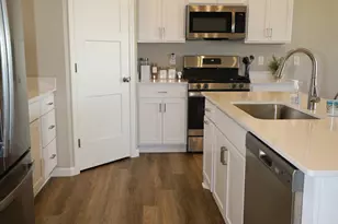 761 Yellowcrest St SW, Delano, MN 55328 - Photo 5