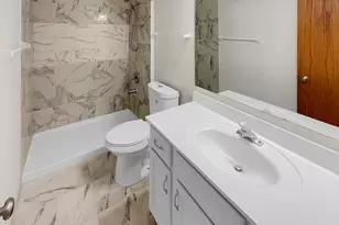 7866 31st St N, Oakdale, MN 55128 - Photo 7