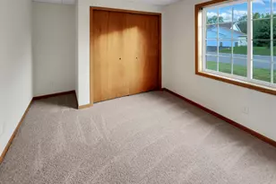 7866 31st St N, Oakdale, MN 55128 - Photo 19