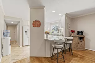 7702 Tanglewood Ct, Edina, MN 55439 - Photo 13