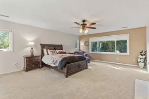 7702 Tanglewood Ct, Edina, MN 55439 - Photo 23