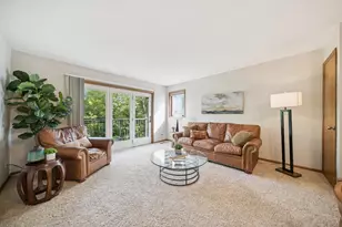 369 Belvidere St E, Saint Paul, MN 55107 - Photo 3