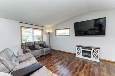 810 19th Street, Zumbrota, MN 55992 - Photo 3