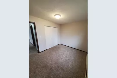 725 S 9th Street #3, Bird Island, MN 55310 - Photo 13